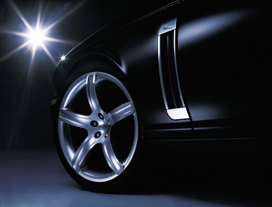  Jaguar Concept Eight 2004 года  (фото 17 из 65)